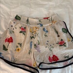 Tuckernuck Sport Floral Cream Garden-Print Women's Shorts